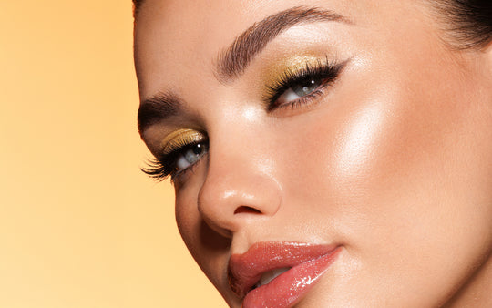 SHINE BRIGHT FLUID ALL OVER HIGHLIGHTER