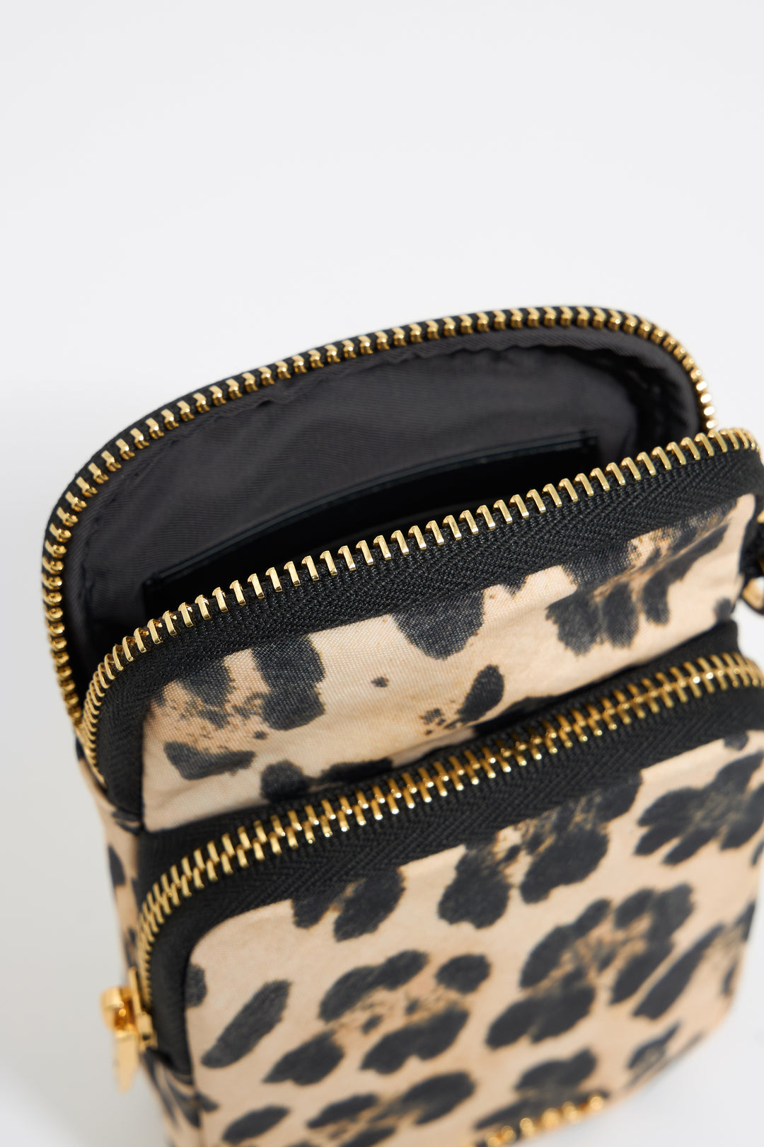 Beige Leopard print nylon phone case