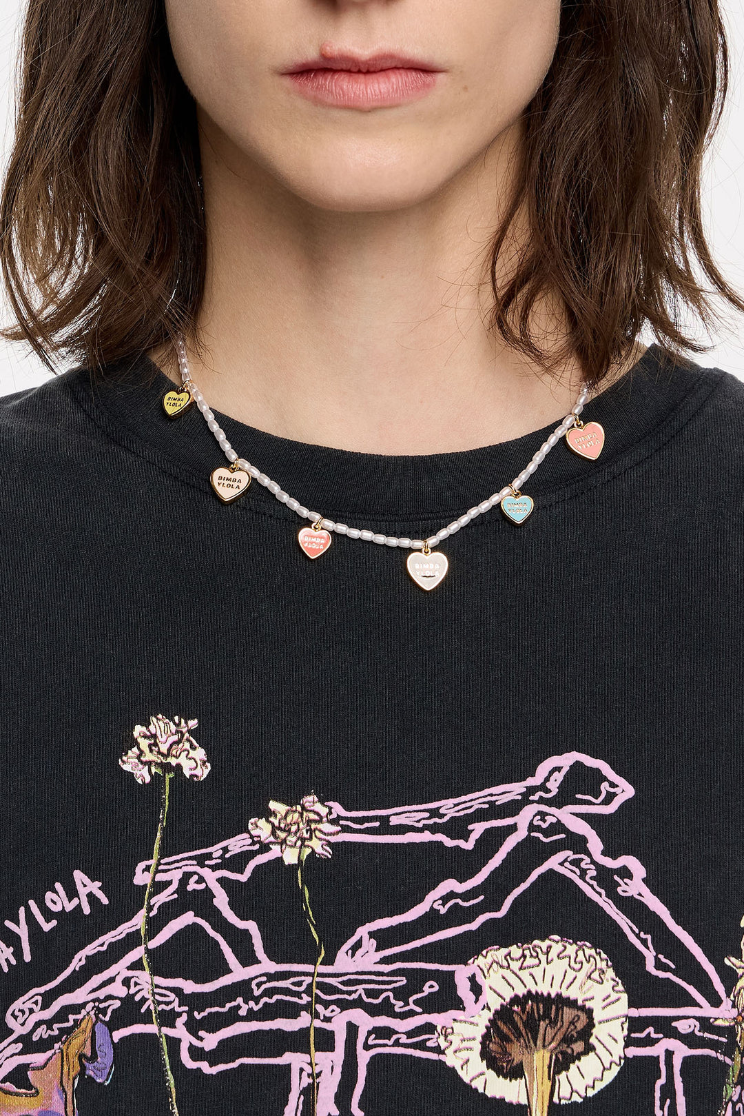 Pearl and multicolor Heart logo necklace