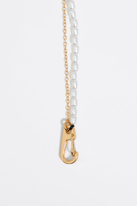 Pearls and crystals logo heart necklace
