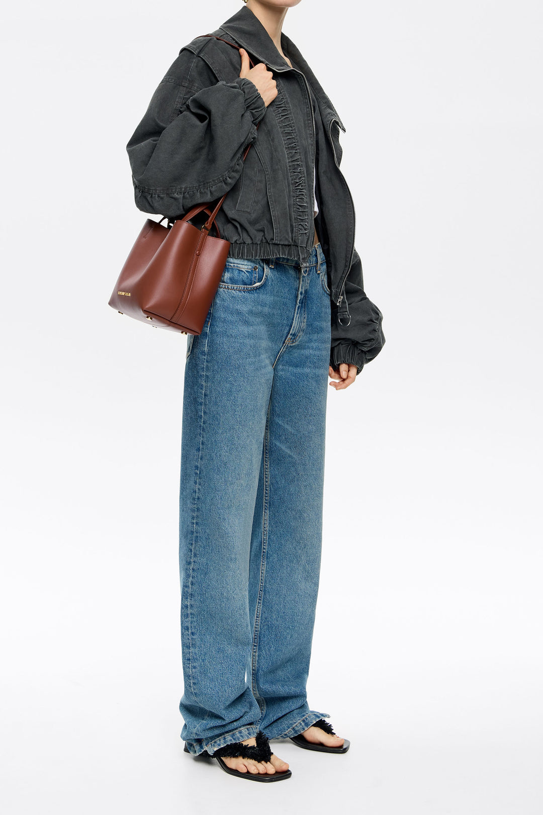 Small walnut leather Chihuahua bag