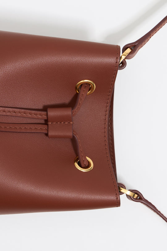 Mini walnut leather Chihuahua bucket bag