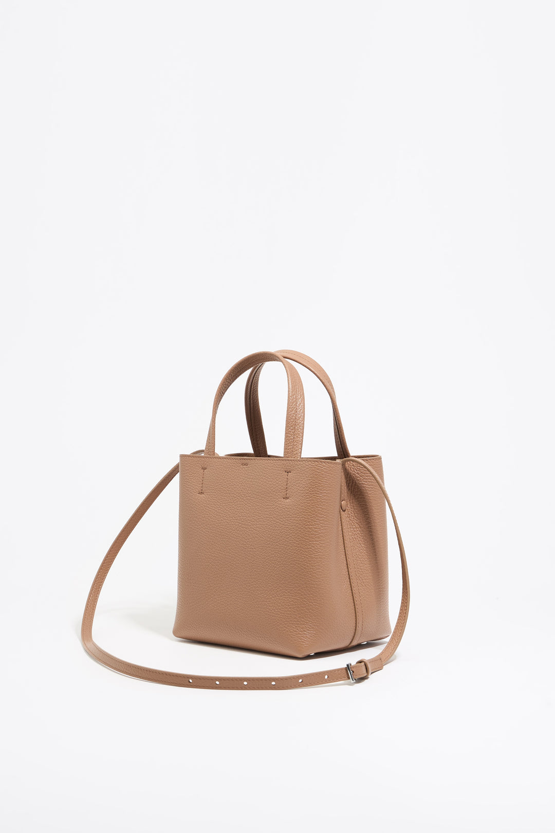 Small light brown leather Chihuahua bag