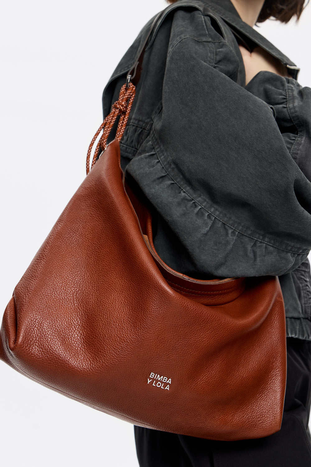 Large chestnut leather Paper bag