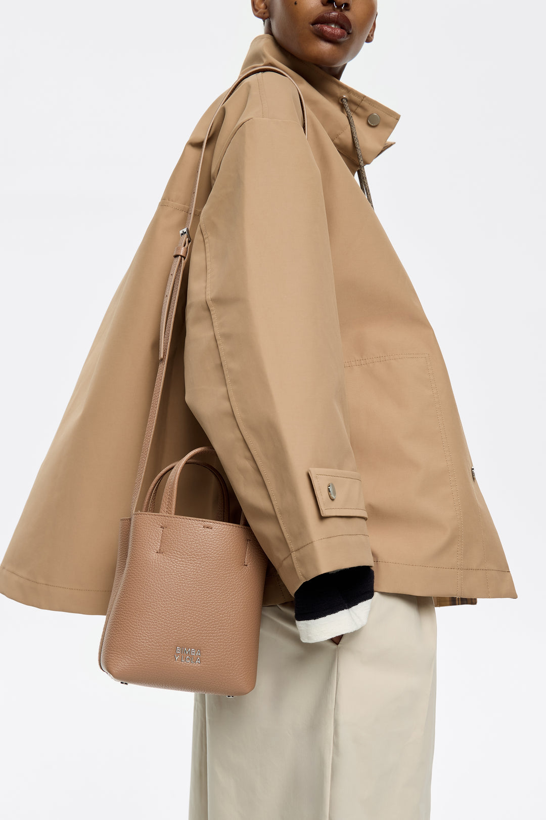 Mini light brown leather Chihuahua bag