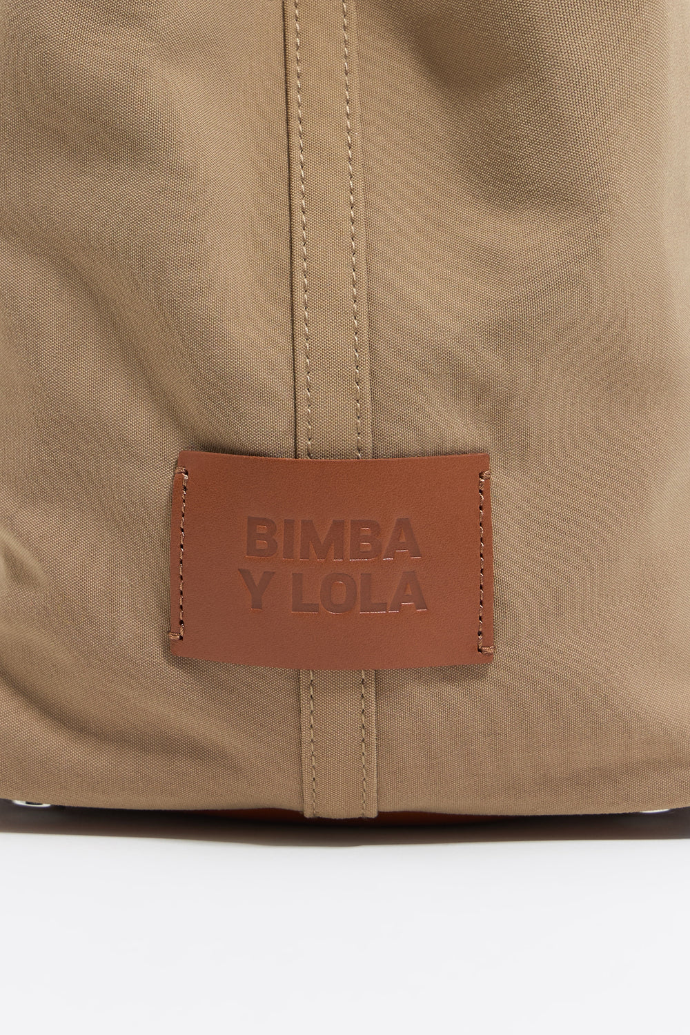 Large camel nylon Chihuahua shopper bag