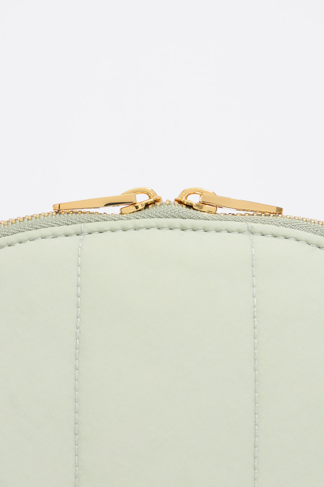 Medium aquamarine nylon half-moon make-up case