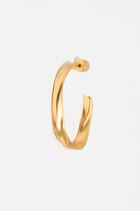 Maxi matte gold uneven hoop earrings