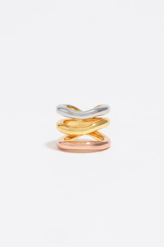 Three-tone bands ring