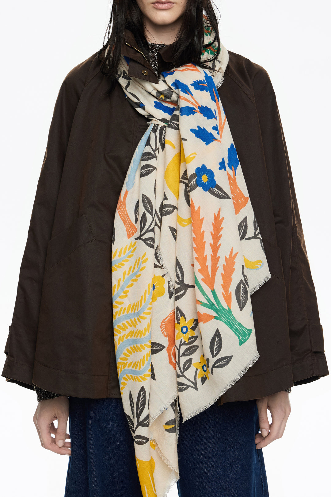 Sand vegetation and animals shawl