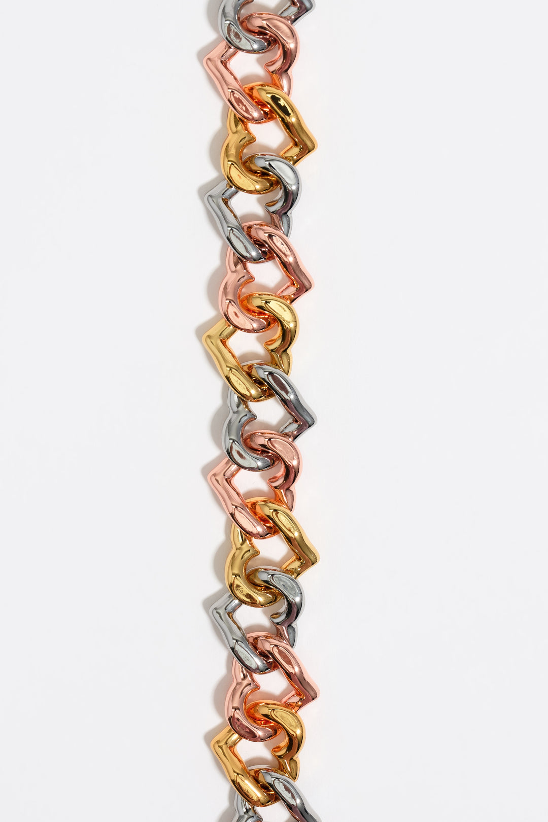 Three-tone heart chain necklace