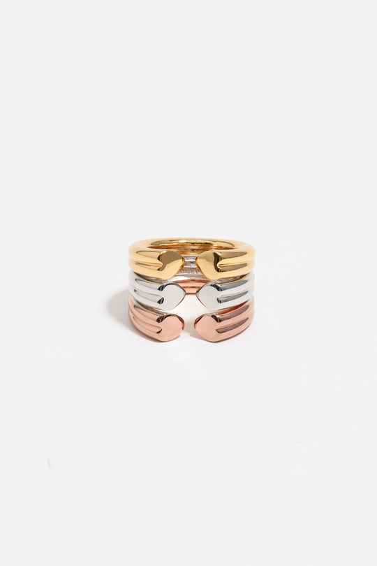 Three-tone hearts ring