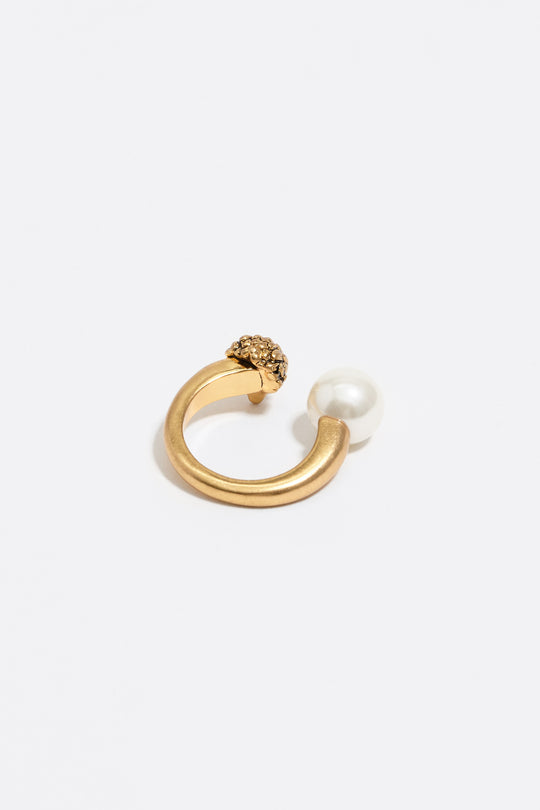 Gold eagle and pearl ring