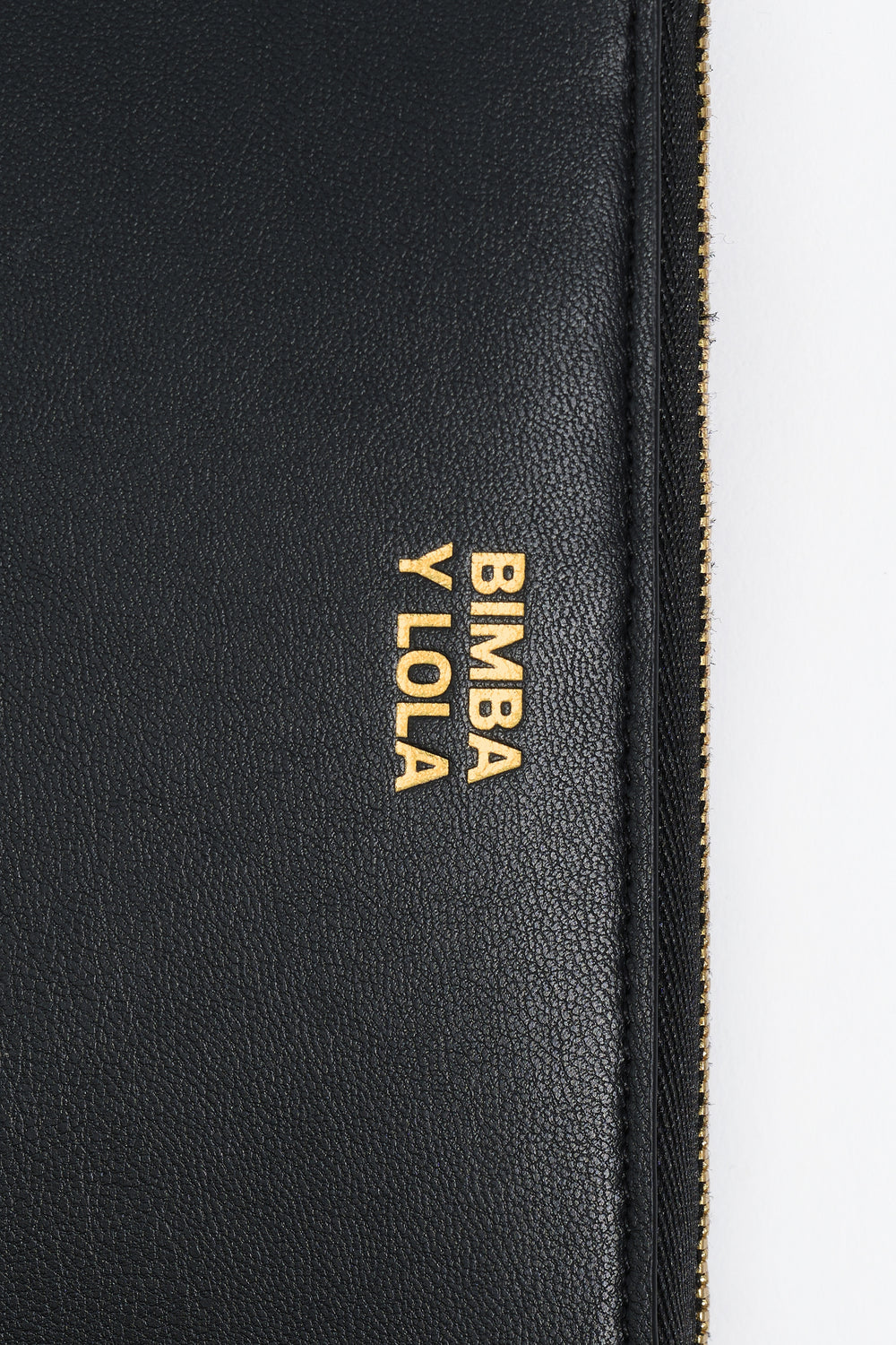 Medium black leather horizontal wallet