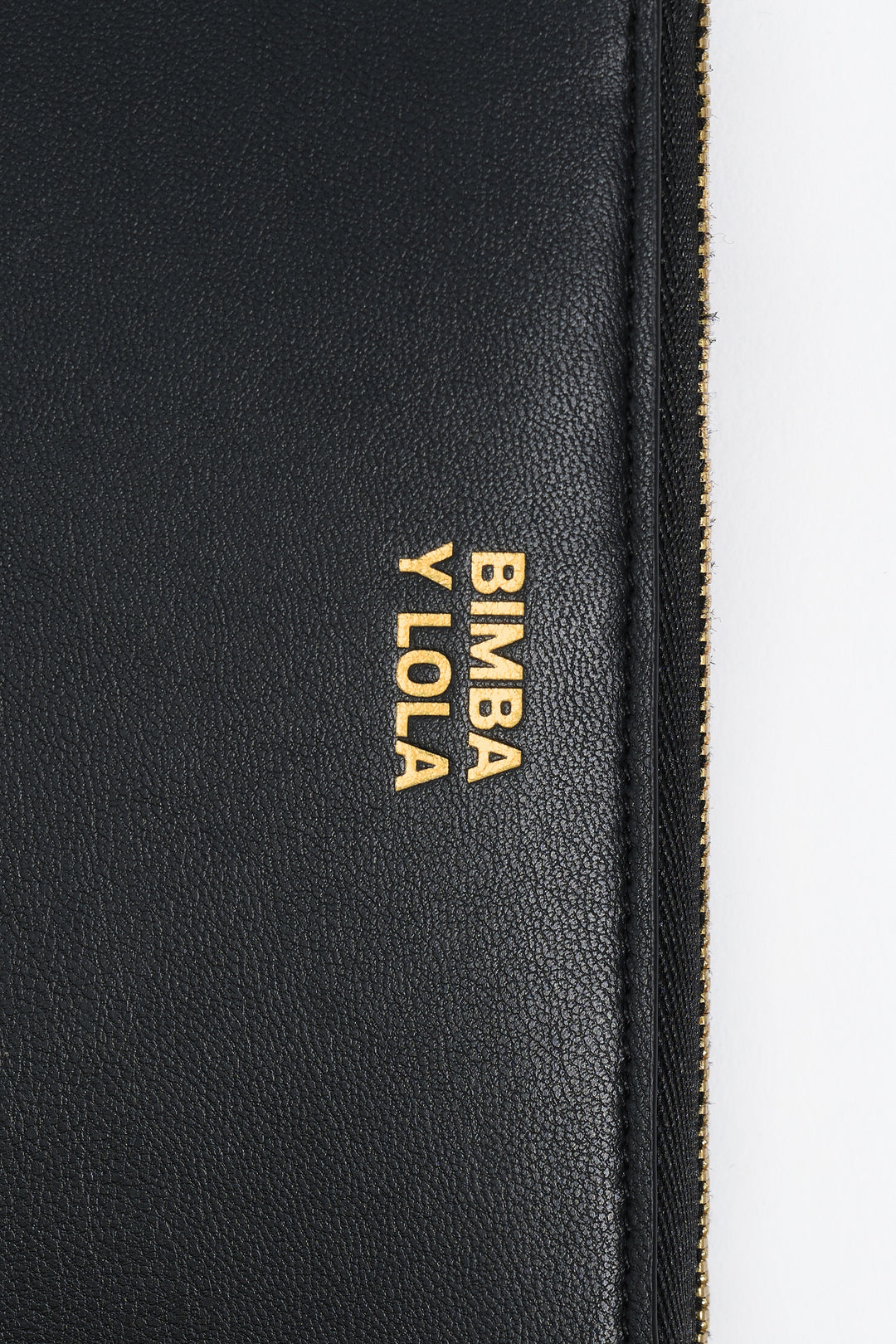 Medium black leather horizontal wallet