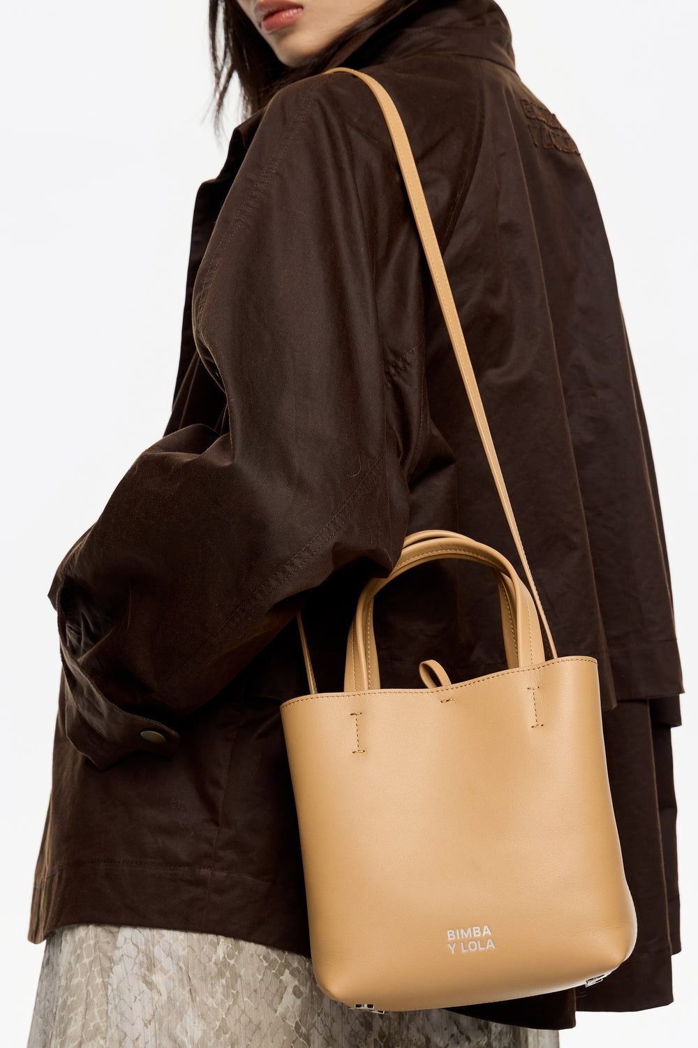 Small desert leather Chihuahua bag