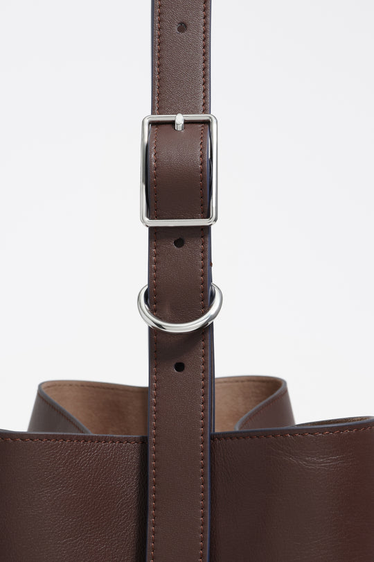 Large chocolate leather Carlino bag