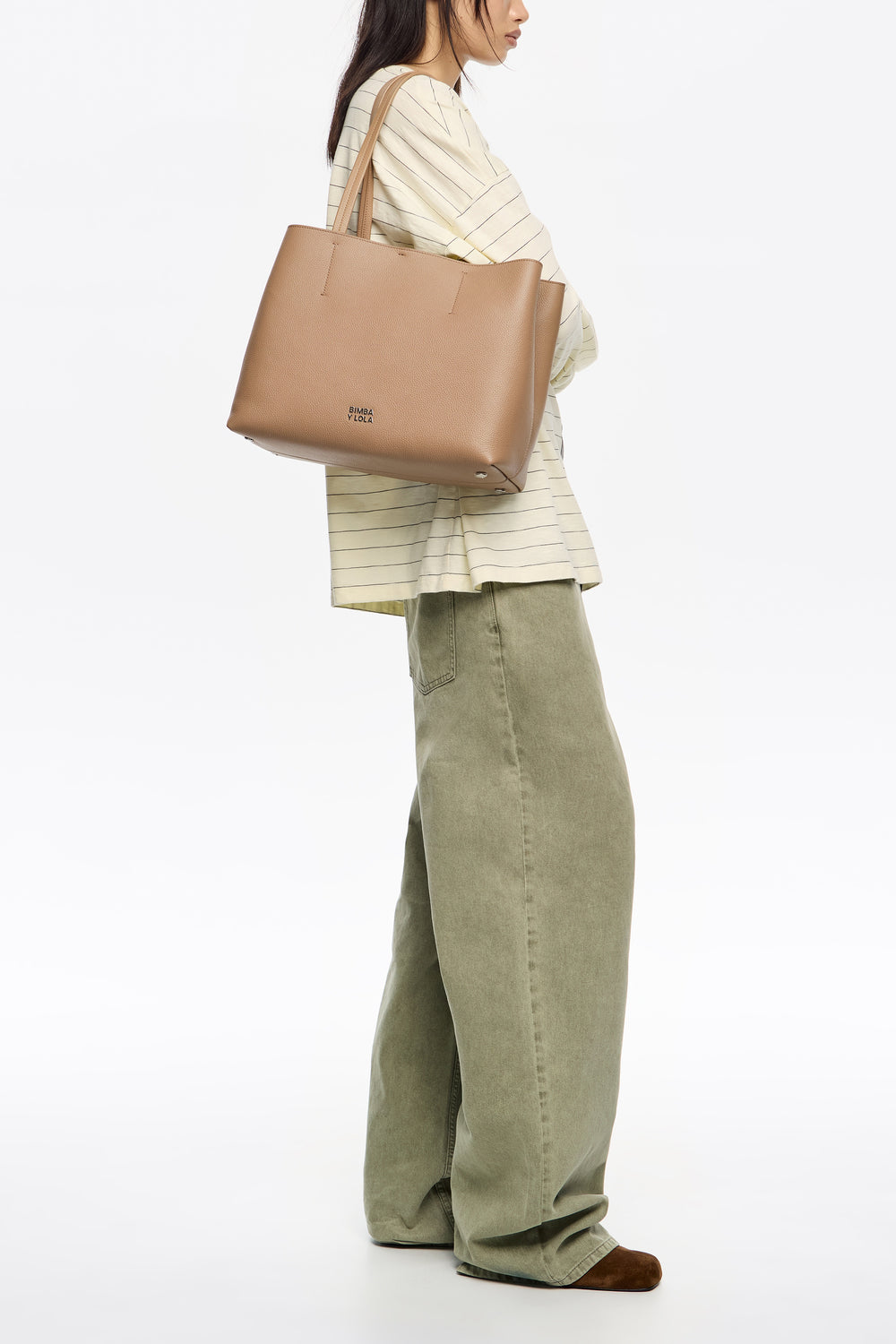 Light brown leather shopper bag