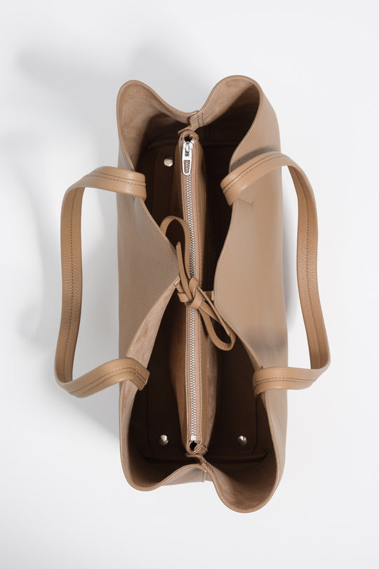 Light brown leather shopper bag