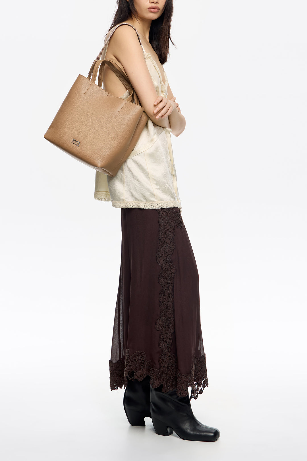 Light brown leather shoulder bag