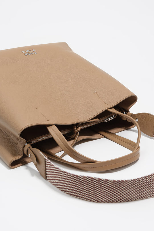 Light brown leather shoulder bag