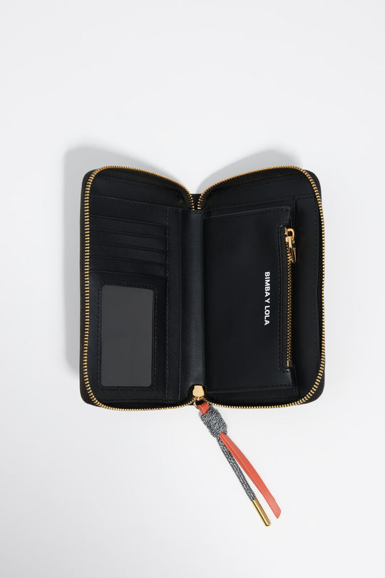 Medium black leather horizontal wallet