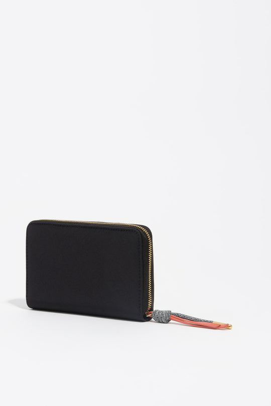 Medium black leather horizontal wallet