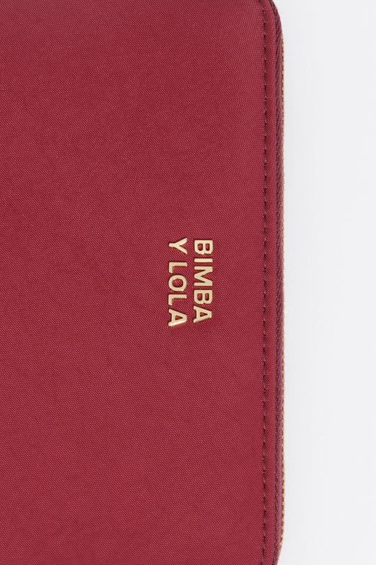 Medium burgundy nylon horizontal wallet