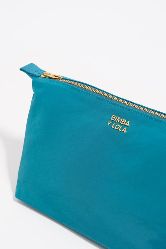 Large lagoon blue nylon Trapecio make-up case