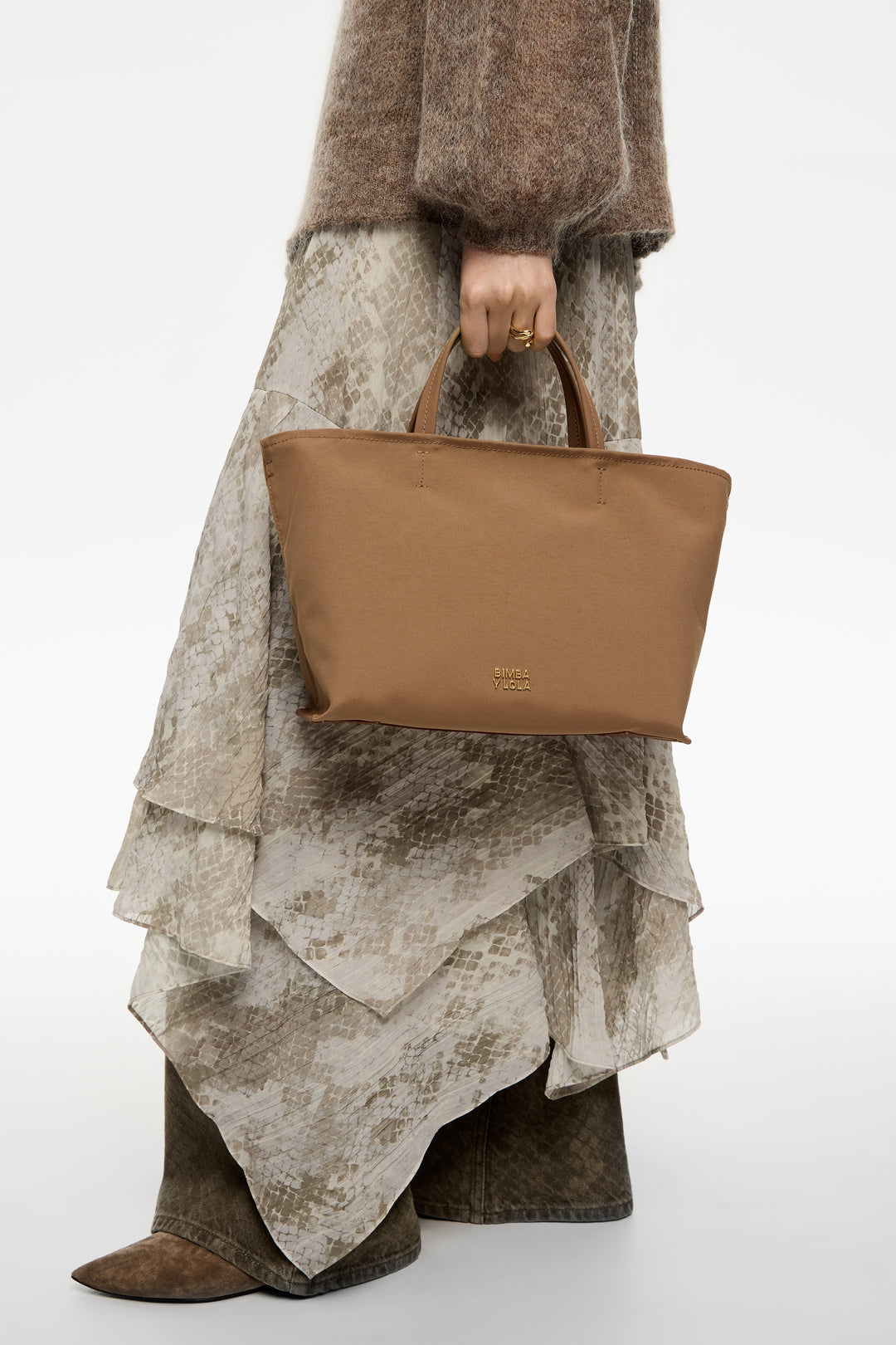 Small cinnamon nylon Chihuahua shopper bag