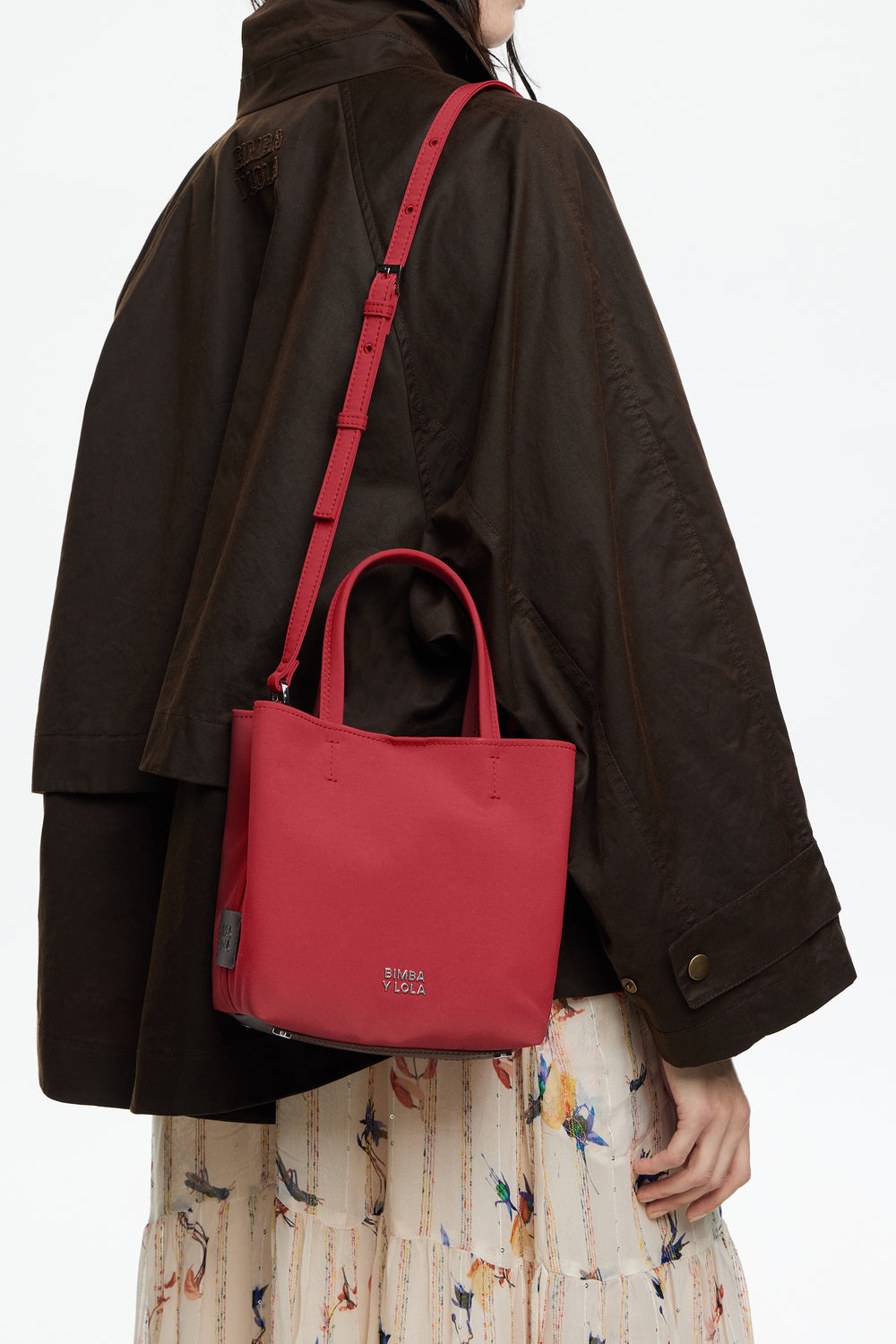 Small dark red nylon Chihuahua bag