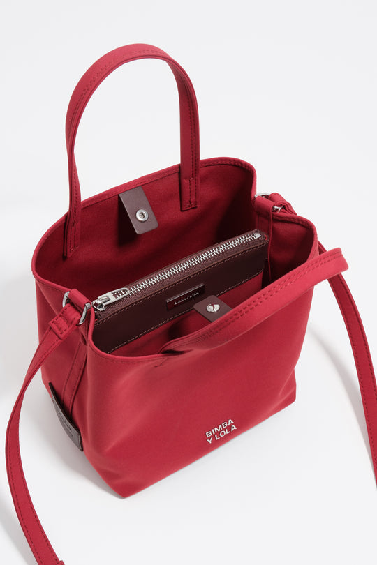 Small dark red nylon Chihuahua bag