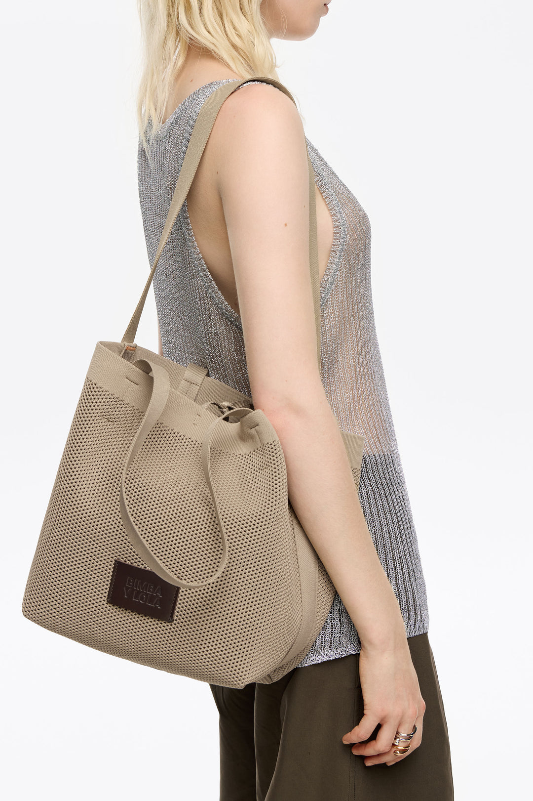 Medium beige Flyknit shopper bag