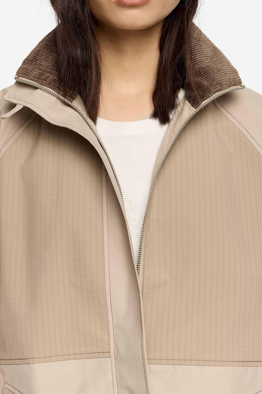 Two-tone stone A-line trench