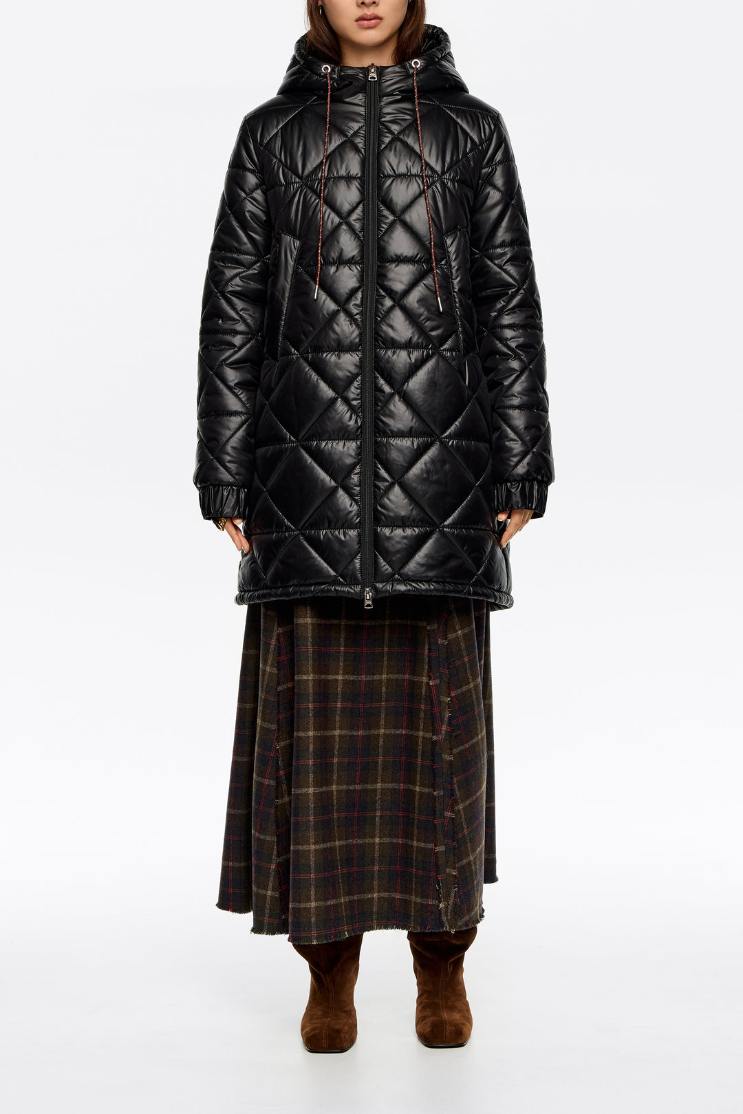 Black straight cut hooded puffer