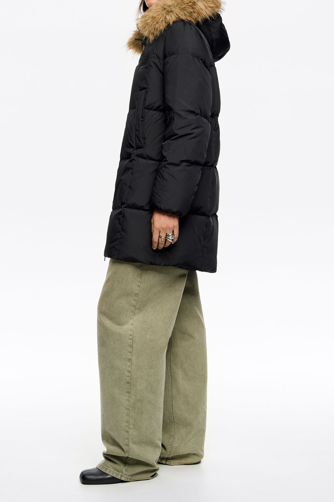 Straight black down jacket with fur hood