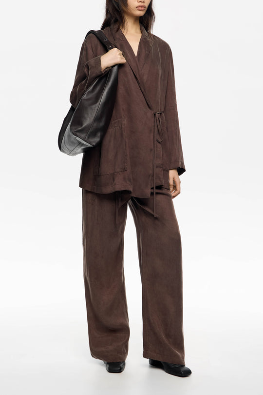 Brown fluid jacket