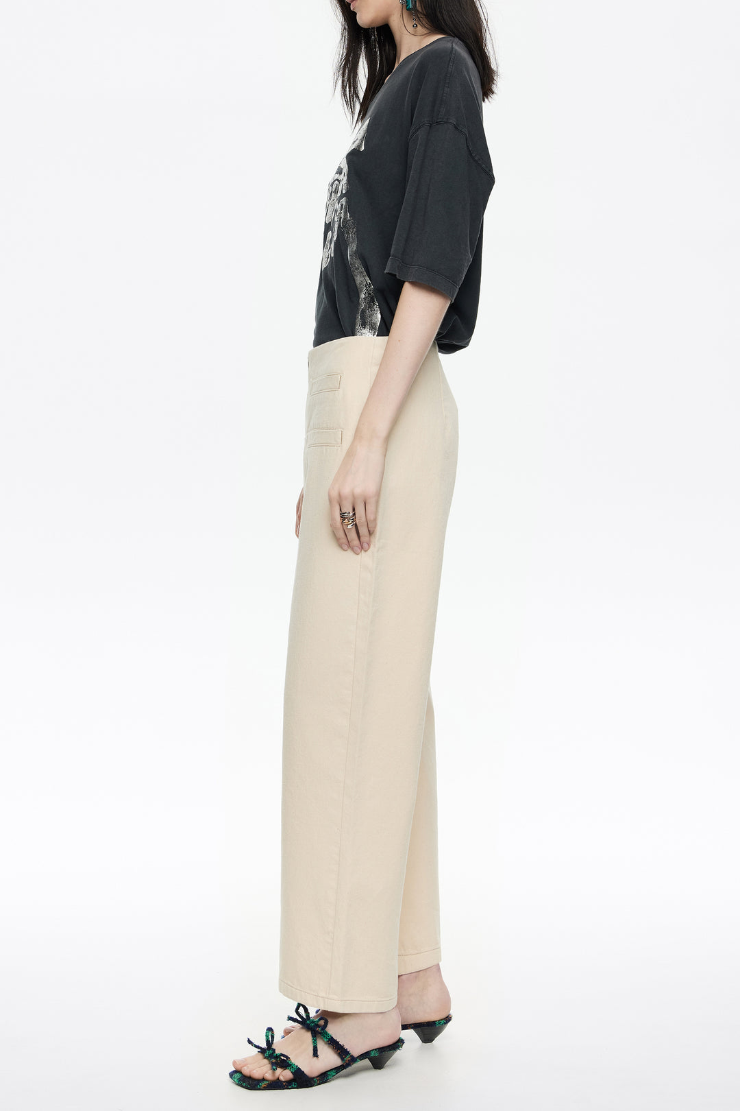 Ivory denim ankle-length jeans