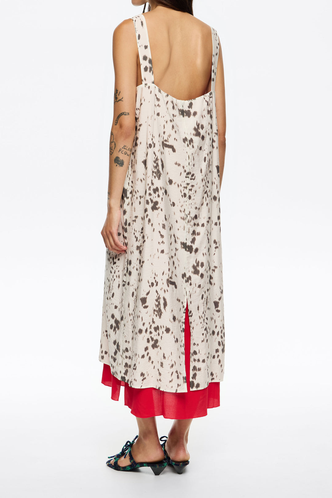 Ivory Lynx contrast hem straight cut dress
