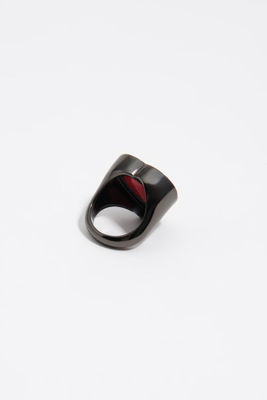 Black swivel heart logo ring