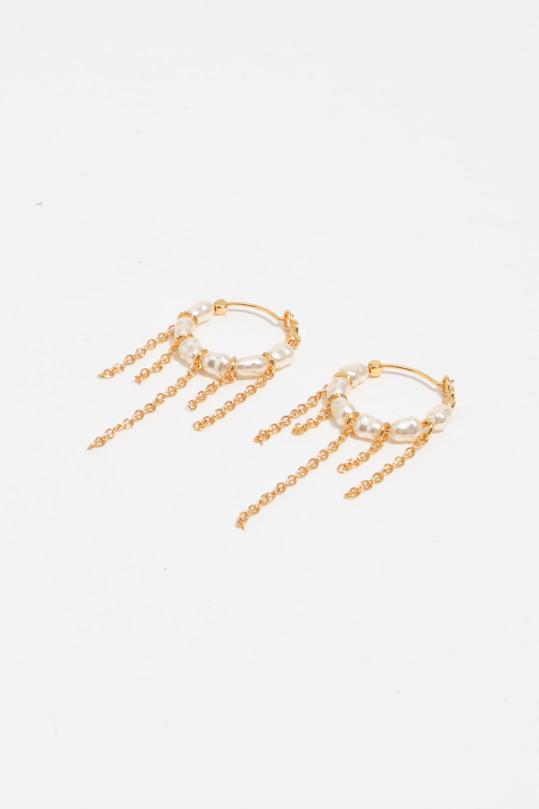 Pearls and chains golden hoop earrings