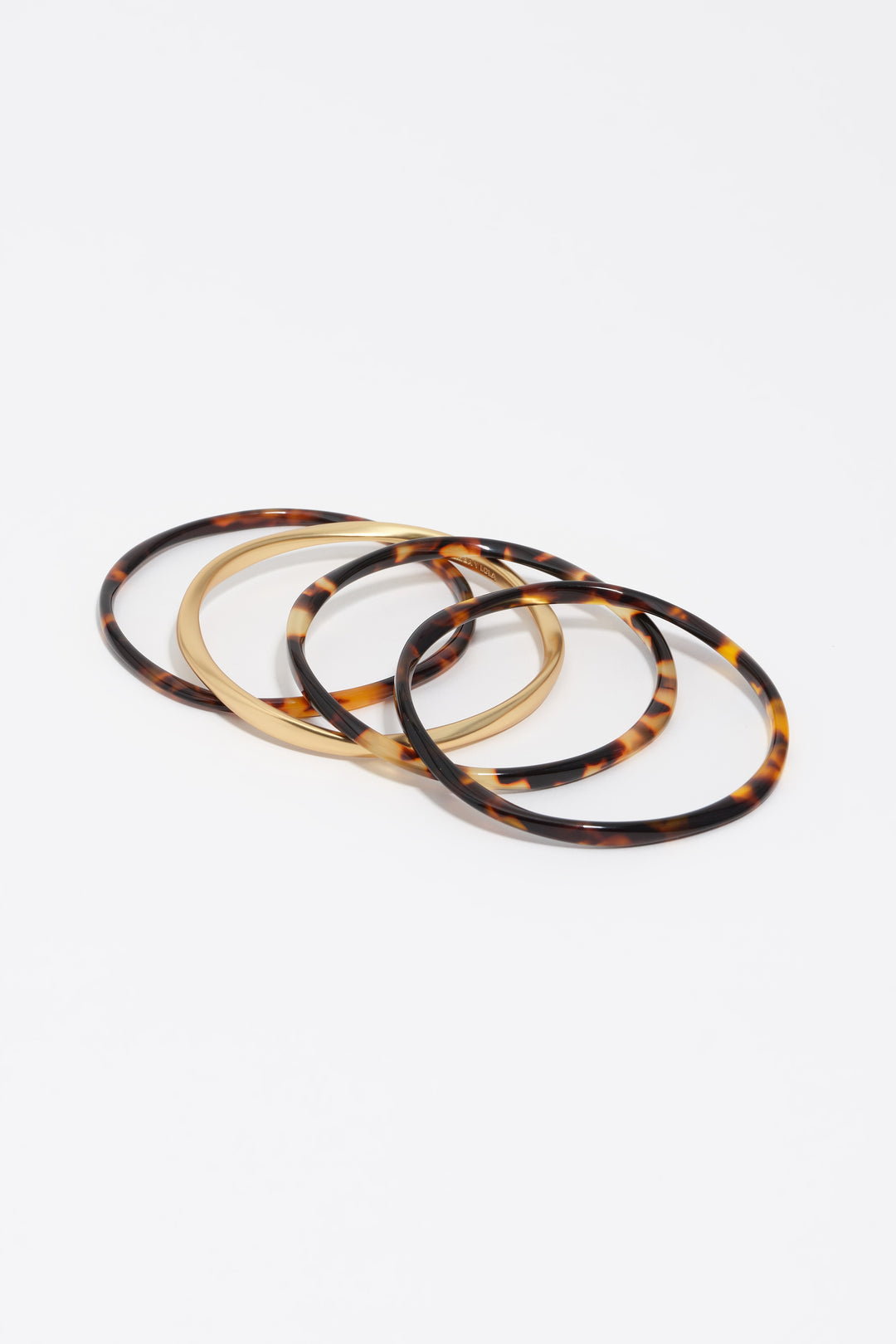 Set of 4 bracelets with tortoiseshell effect and matte gold finish