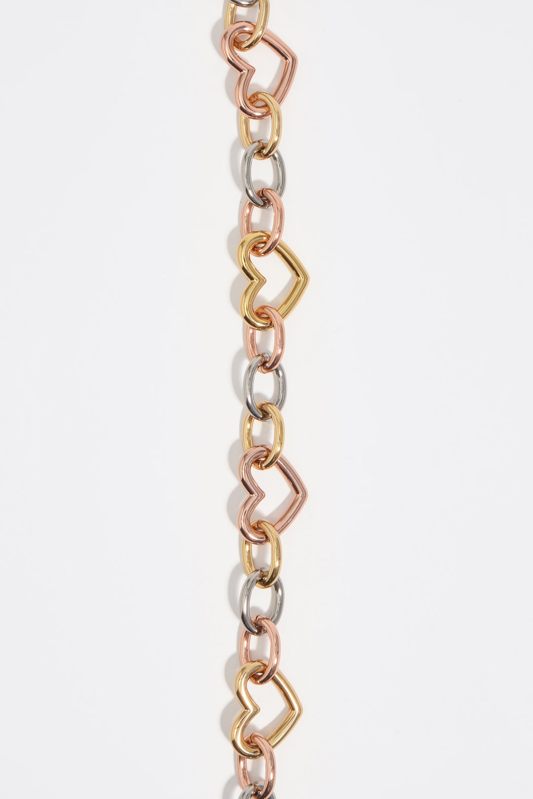 Three-tone heart chain necklace