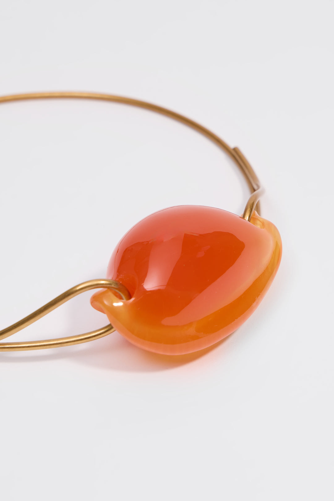 Orange resin seashell choker necklace