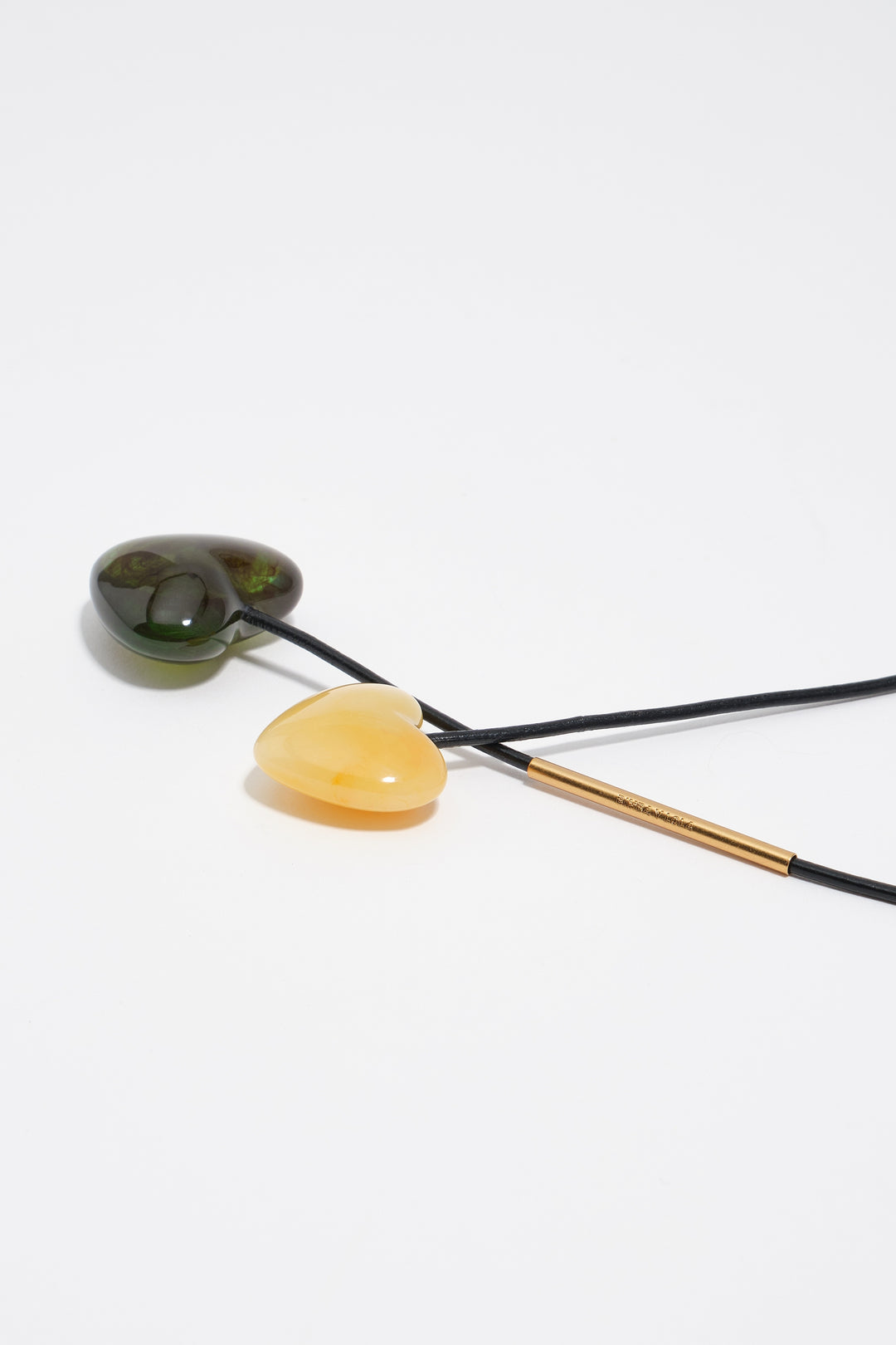 Multicolor resin hearts necklace