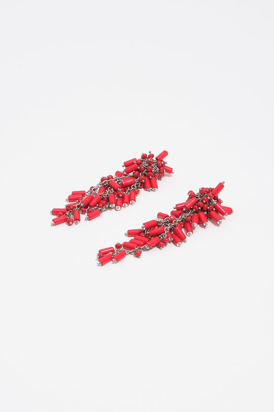 Chain earrings with coral beads