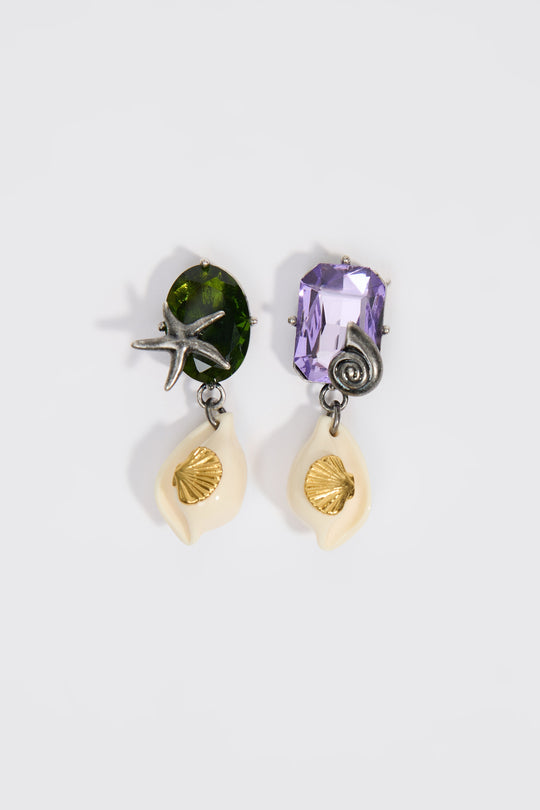 Crystals and pearl earrings with seashells