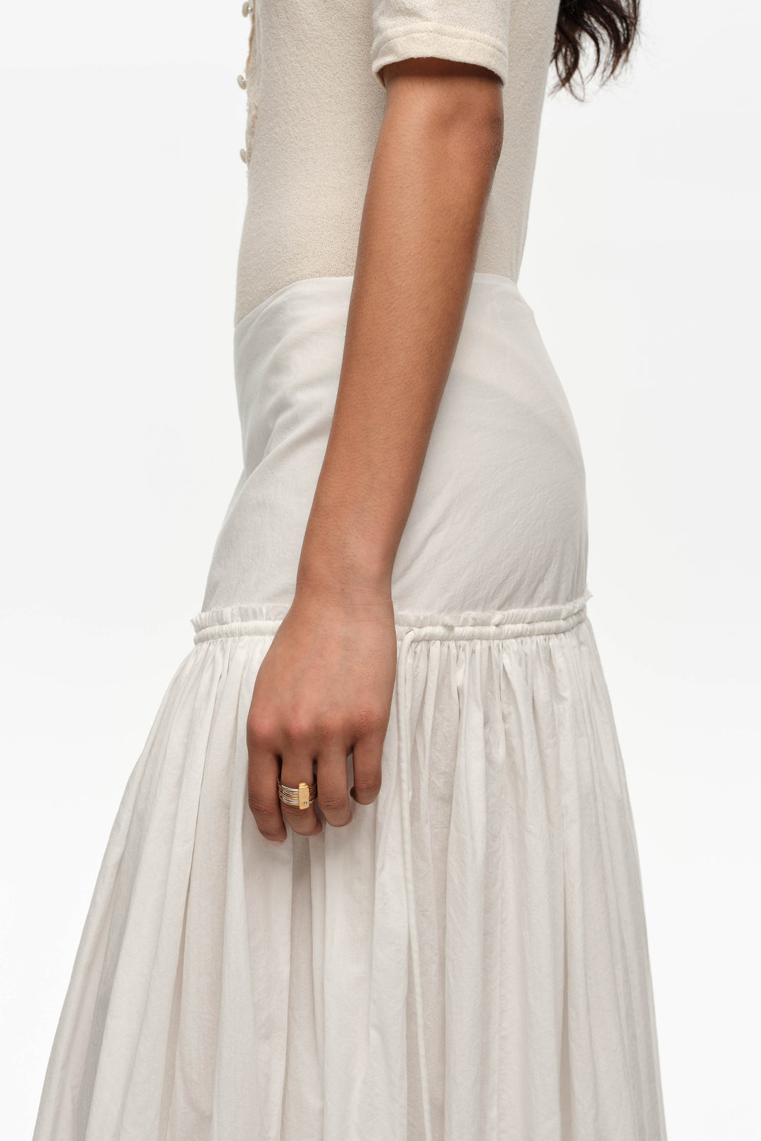 Three-tone textured ring