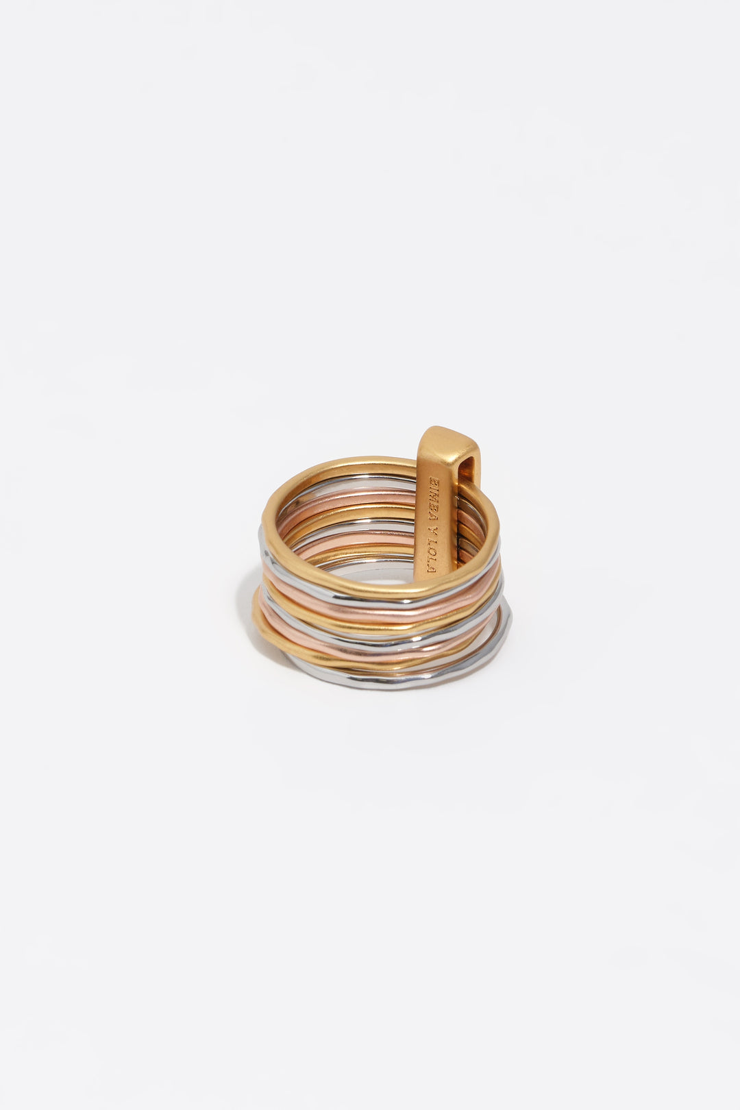 Three-tone textured ring