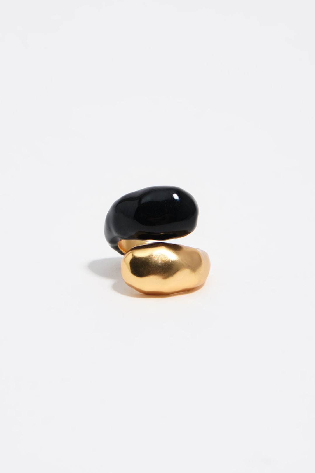 Matte gold textured criss-cross ring with black enamel